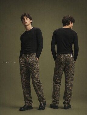 Old Navy Men's Brown and Green Leaf Camo Cargo Pants